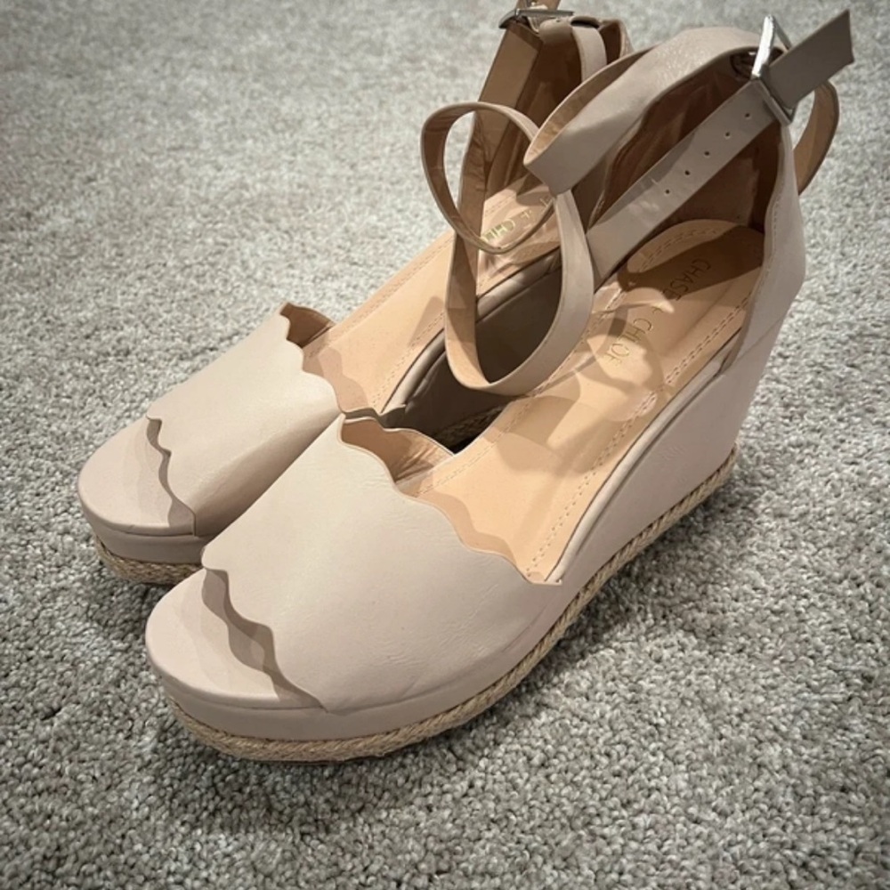 Scalloped Espadrille Wedge Sandals in Light Beige - Women's